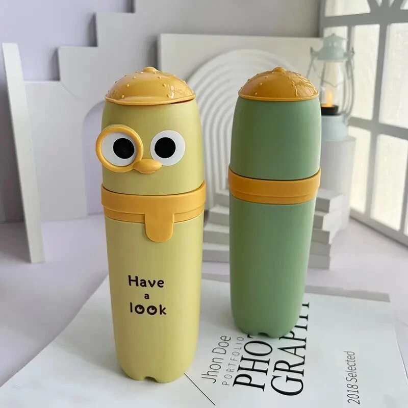 Porta escovas de dentes com formato de pássaro